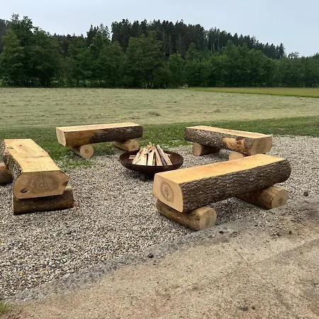 Traumhaftes Fachwerkhaus In Alleinlage Mit Sauna Und Guter Verkehrsanbindung *